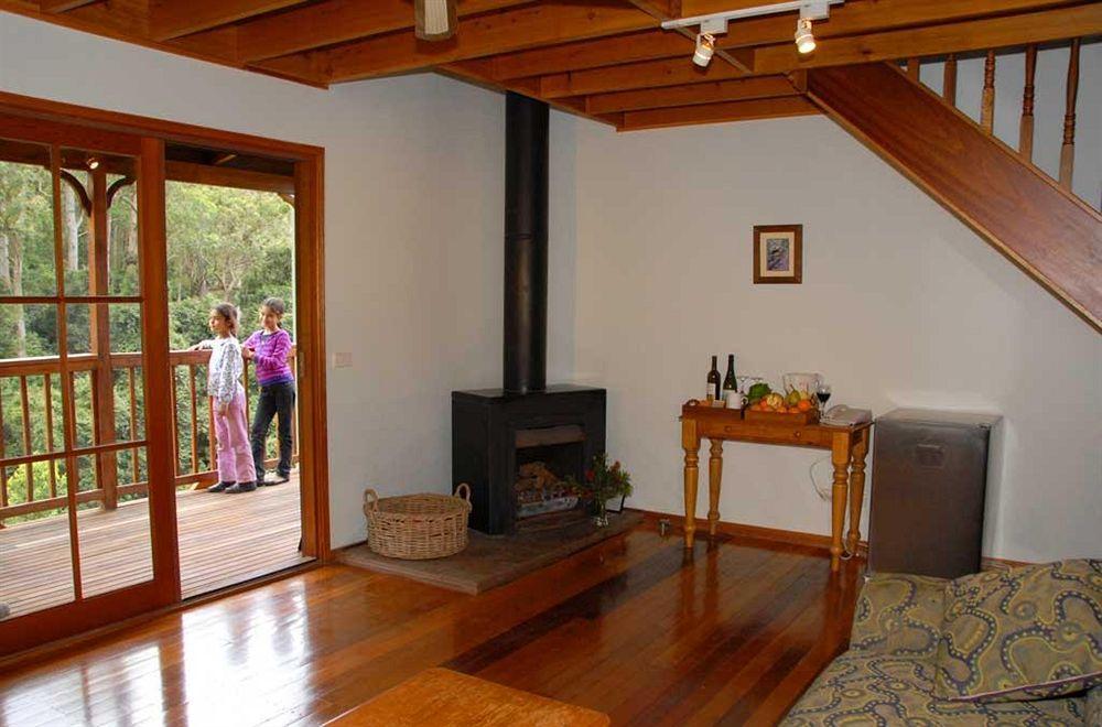 גלוצ'סטר Nirvana Spiritual Retreat מראה חיצוני תמונה